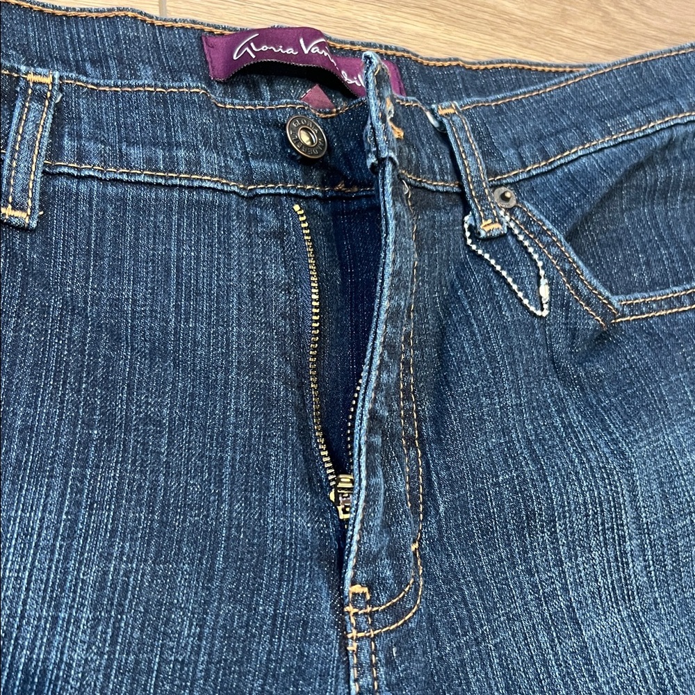 Gloria Vanderbilt Size 16 Missy Short Dark Indigo Jeans - Picture 4 of 13
